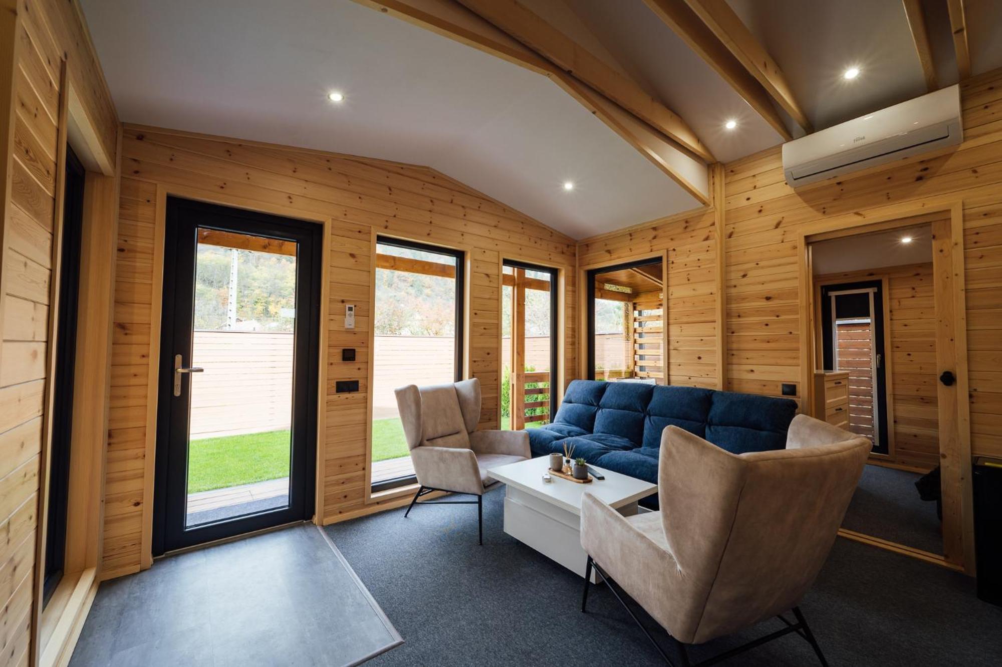 Telegdy Homes Praid Exterior foto